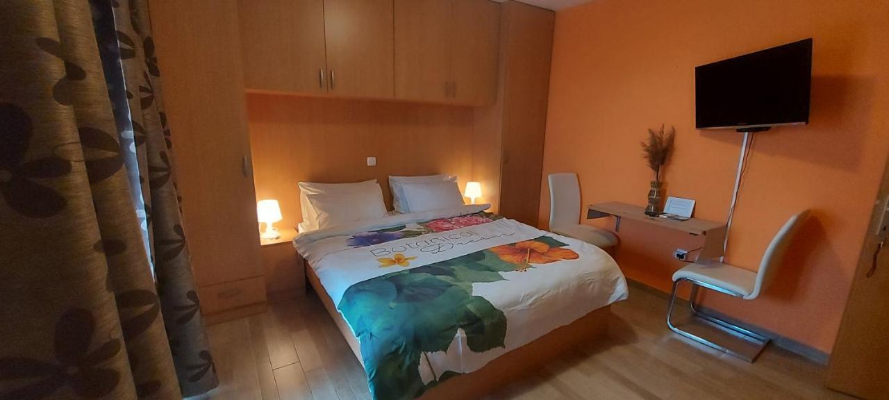 Apartments Tomic 比奥格勒·纳·莫鲁 外观 照片