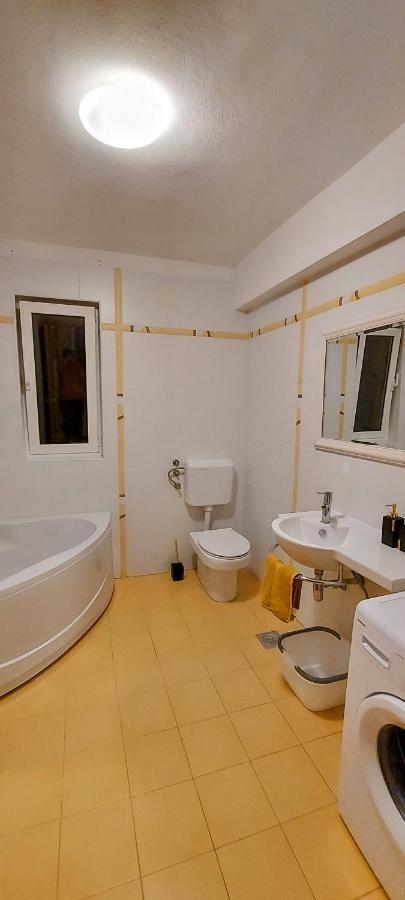 Apartments Tomic 比奥格勒·纳·莫鲁 外观 照片