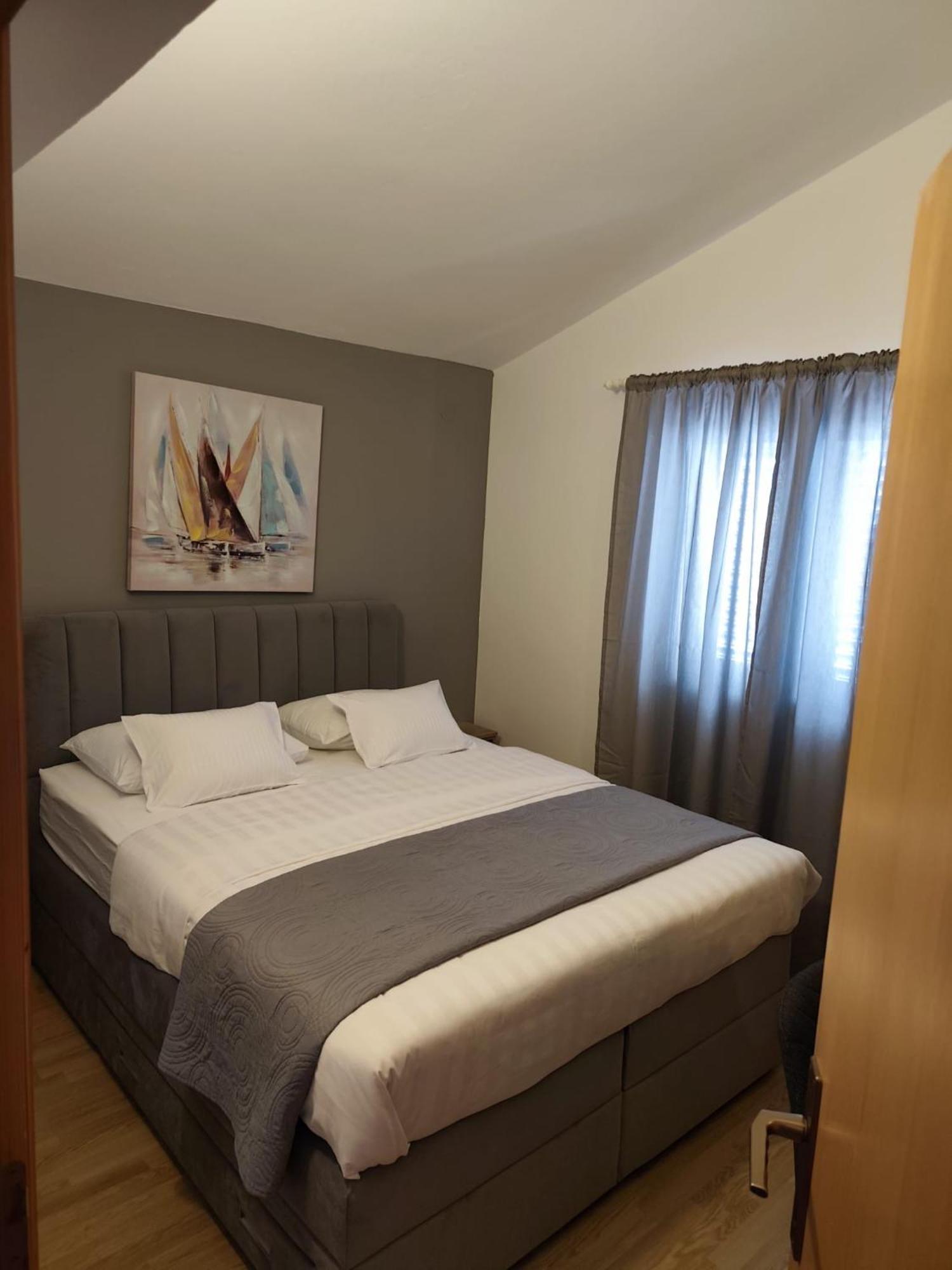 Apartments Tomic 比奥格勒·纳·莫鲁 外观 照片